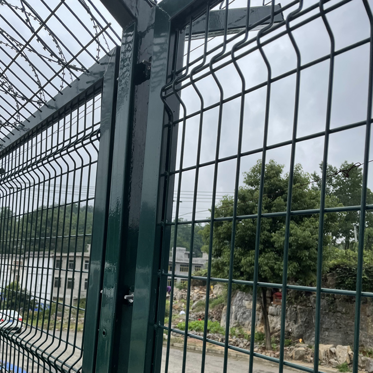 福建飛行區(qū)鋼絲護(hù)欄網(wǎng)圖片3
