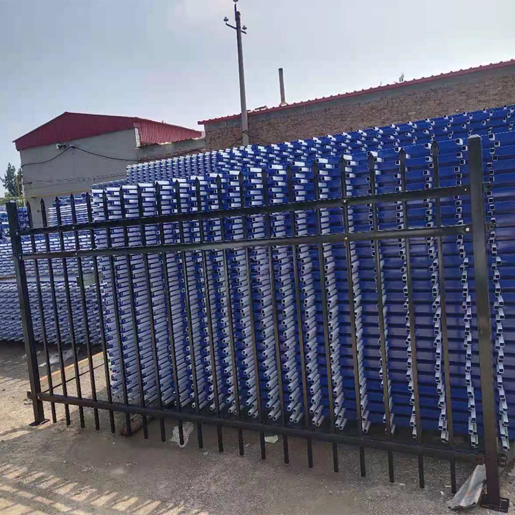 貴州噴塑鋅鋼護(hù)欄圖片2