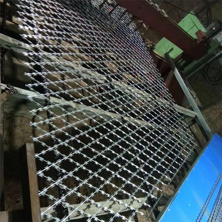 貴州焊接刀片鐵絲網(wǎng)