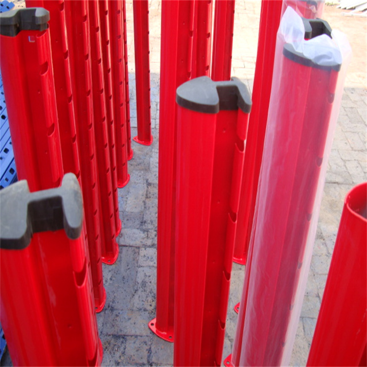 江蘇戰(zhàn)斧式立柱廠區(qū)隔離網(wǎng)圍欄圖片6