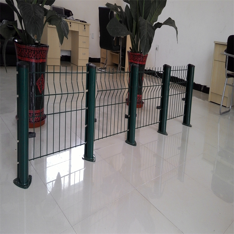 新疆濕地公園保護(hù)區(qū)隔離網(wǎng)圖片4
