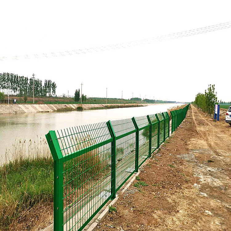 河南河道水源地金屬隔離網圖片2