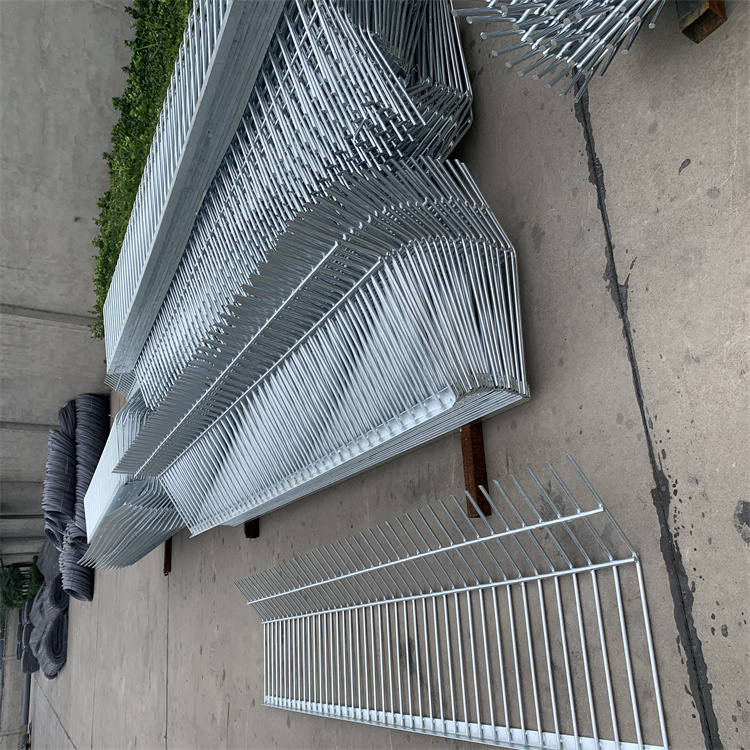 貴州鐵路熱鍍鋅金屬防爬刺圖片4